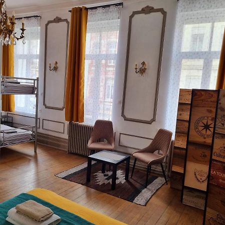 Les Appartements Fenelon Le Cateau-Cambresis Exteriör bild