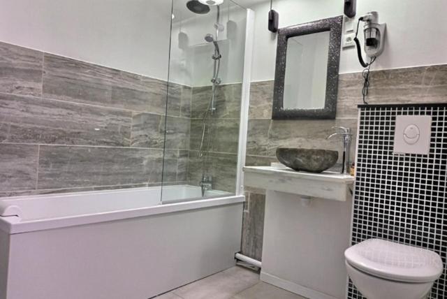 Les Appartements Fenelon Le Cateau-Cambresis Exteriör bild