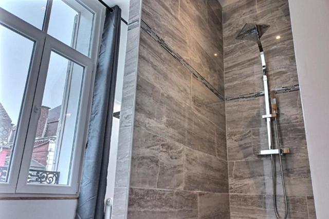 Les Appartements Fenelon Le Cateau-Cambresis Exteriör bild