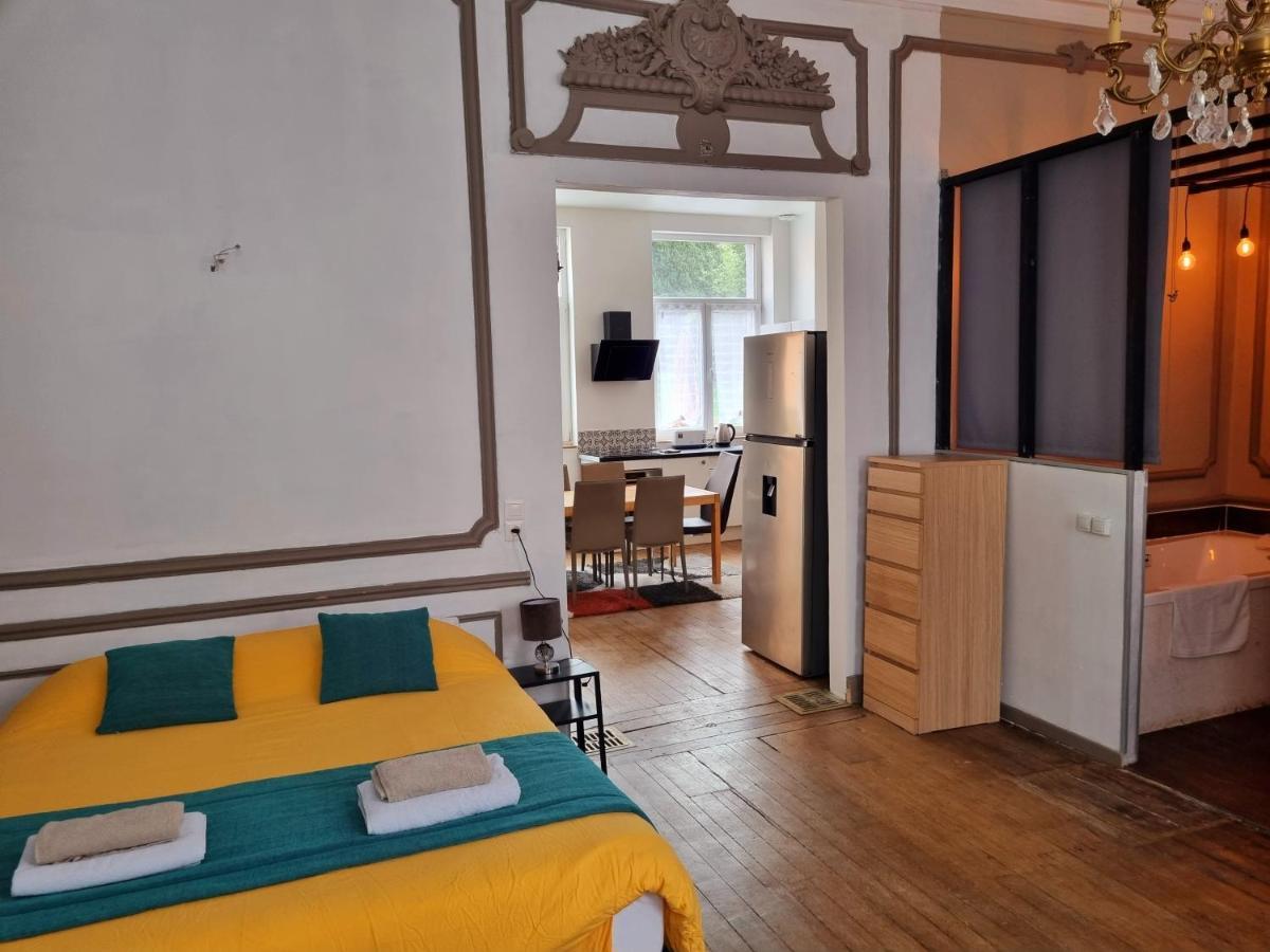 Les Appartements Fenelon Le Cateau-Cambresis Exteriör bild